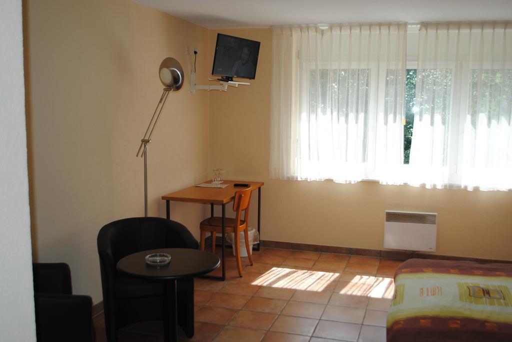 Motel - Hotel La Poularde Romont Экстерьер фото