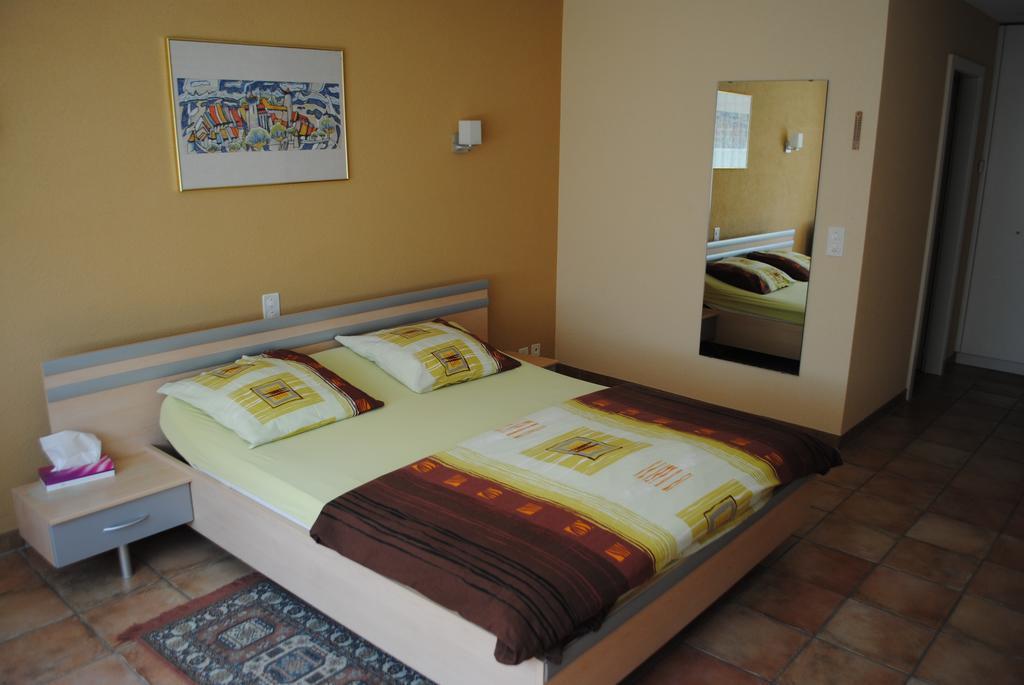 Motel - Hotel La Poularde Romont Экстерьер фото
